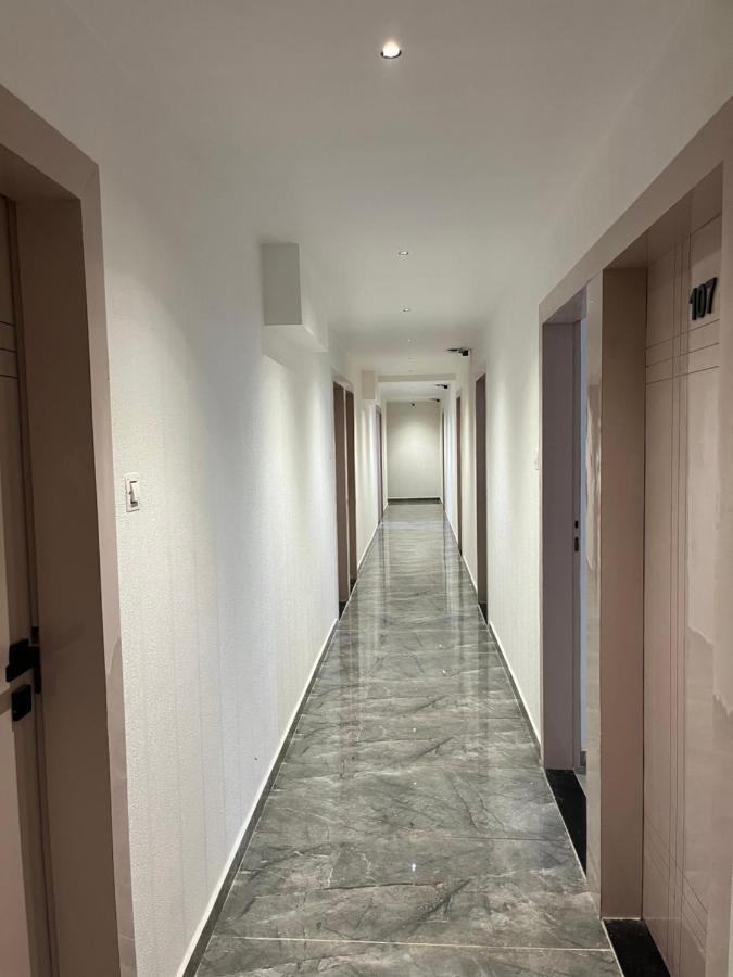 Hotel The Vital Сурат Экстерьер фото