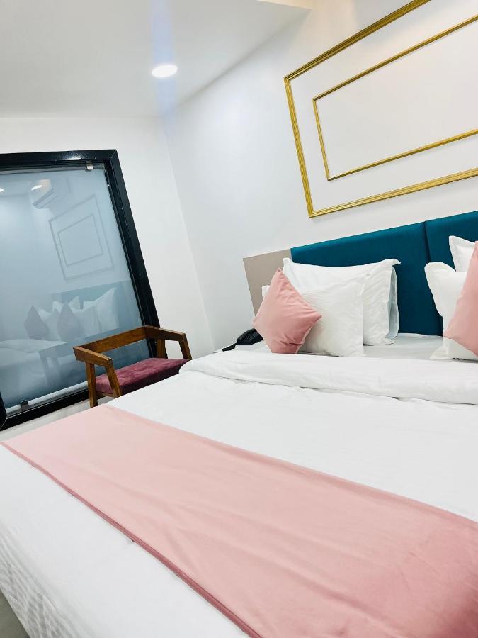 Hotel The Vital Сурат Экстерьер фото
